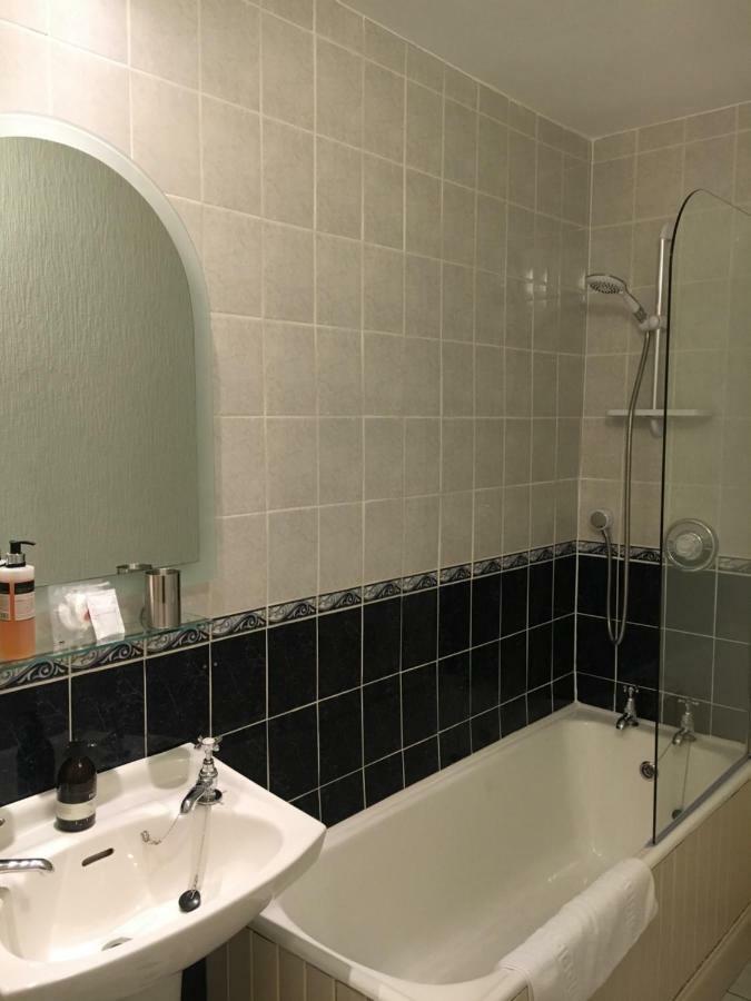 Single Room with Private Bathroom
